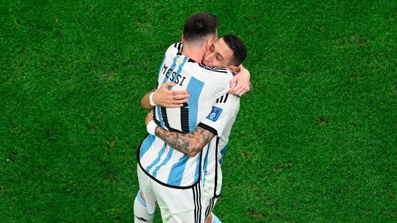 Di María fue uno de los que comentó la publicación de Lionel Messi.