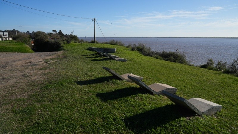 El balcón frente al Paraná, en el acceso a la Bajada Colacho. (Foto: Alan Monzón/Rosario3).