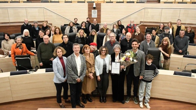 Betty Gambartes recibió el reconocimiento de Artistas Distinguida de Rosario (Prensa Norma López)