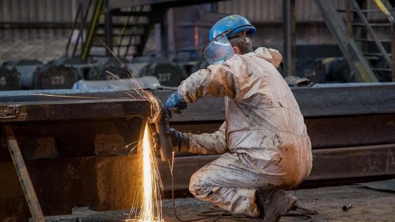 El informe de Adimra refleja que siete de cada diez empresas no prevén cambios en sus niveles de producción para el próximo trimestre.