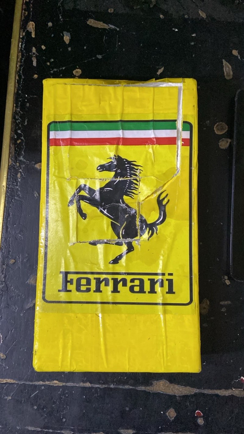 El ladrillo de cocaína estaba envuelto con el logo de Ferrari.&nbsp;