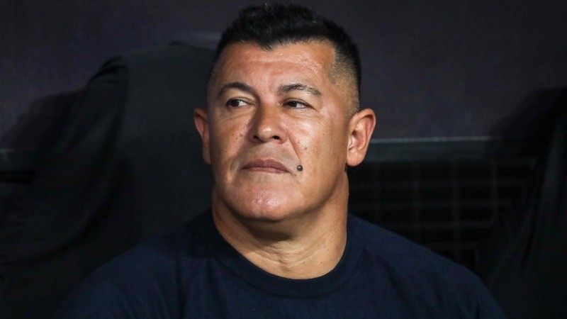 El entrenador Canalla no pudo superar otro mano a mano (Fotobaires).