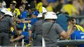 De acuerdo con el reporte, los agentes trasladaron a los aprehendidos al Jecrim, el Juizado Especial Criminal que funciona dentro del estadio.