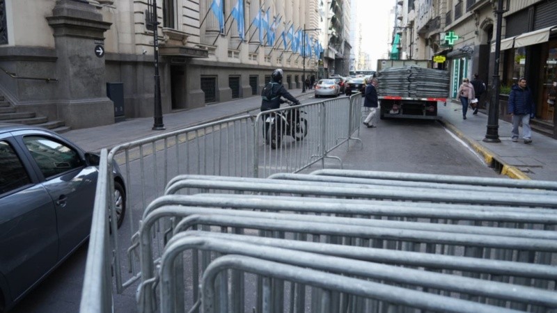 Amplio despliegue de fuerzas de seguridad federales en el centro de Rosario. (Foto: Alan Monzón / Rosario3)