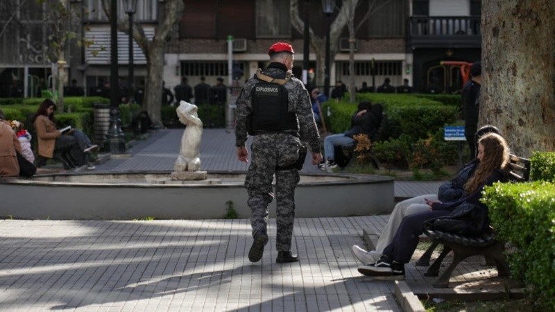 Amplio despliegue de fuerzas de seguridad federales en el centro de Rosario. (Foto: Alan Monzón / Rosario3)