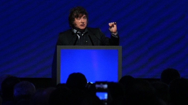 Javier Milei en la Bolsa de Comercio de Rosario. (Foto: Alan Monzón / Rosario3)