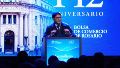 El gobernador le reclamó a Milei, mientras llegaba, la eliminación de las retenciones (Alan Monzón/Rosario3).