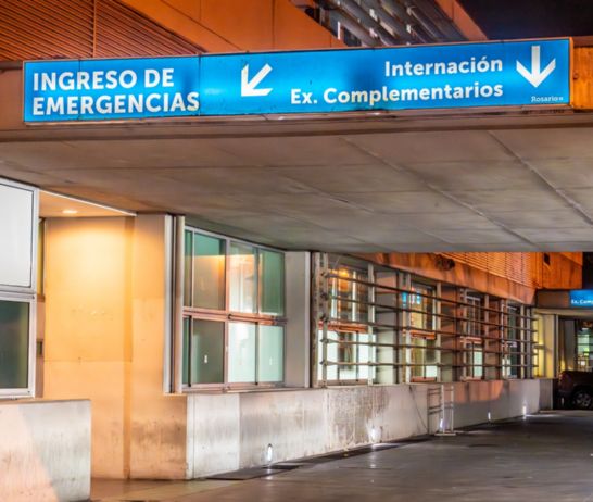 La joven permanece en cuidados críticos, pero con una evolución favorable.