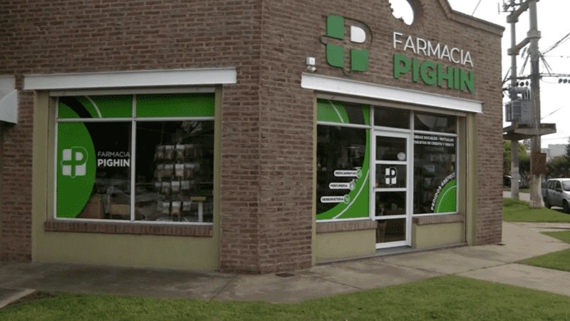 La farmacia del intendente de Alvear, atacada a tiros a fines de 2023.