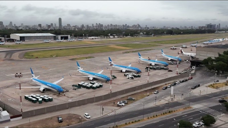 El mantenimiento preventivo de la pista se inscribe en un plan estratégico de obras que supera los US$85 millones.
