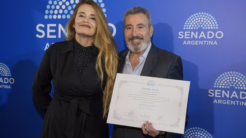 &nbsp;Vila junto con la presidenta de No Más Hambre, Jimena Gallardo. 