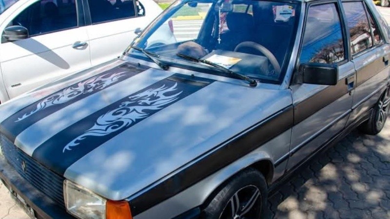 El frente del auto robado.