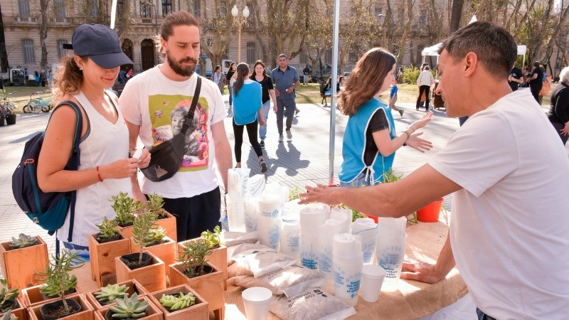 Los reciclables se intercambian por productos sustentables. (Municipalidad).