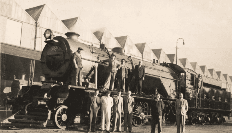 Trabajadores ferroviarios perecinos (Archivo Ferroviario Club del Central Argentino).