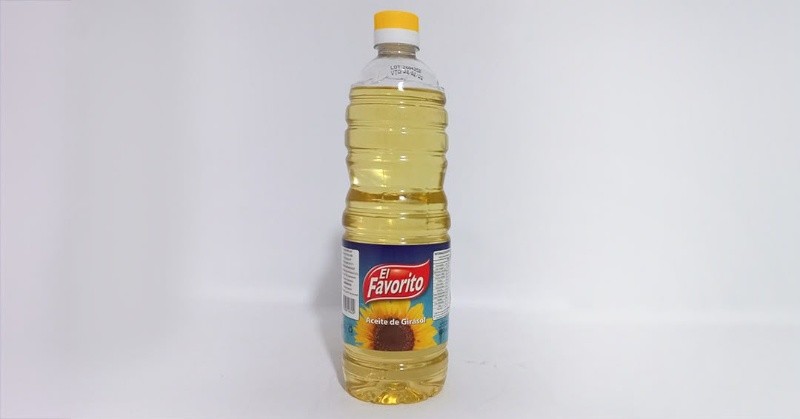 Aceite de girasol El Favorito.