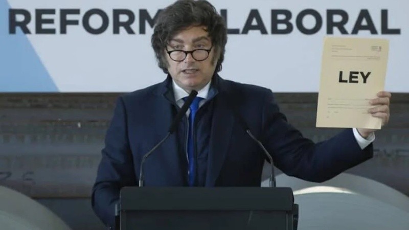 El magistrado consideró que la norma genera una situación desfavorable para los trabajadores.