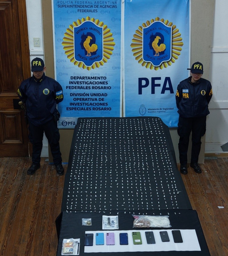 &nbsp;Durante los allanamientos se secuestraron 800 dosis de cocaína.