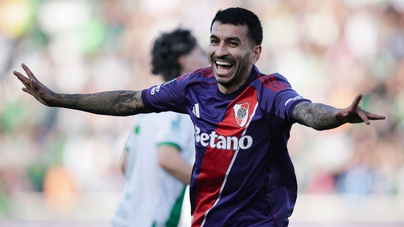 Angelito Correa volvió a marcar y fue triunfo millonario. (FotoBaires)