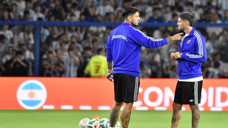 Paredes y De Paul, desgastados, pusieron en duda su continuidad. (FotoBaires)