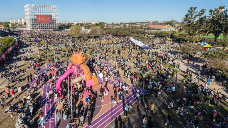 La jornada incluyó además la inauguración de la nueva CapiPlaza en el Parque Héroes de Malvinas.