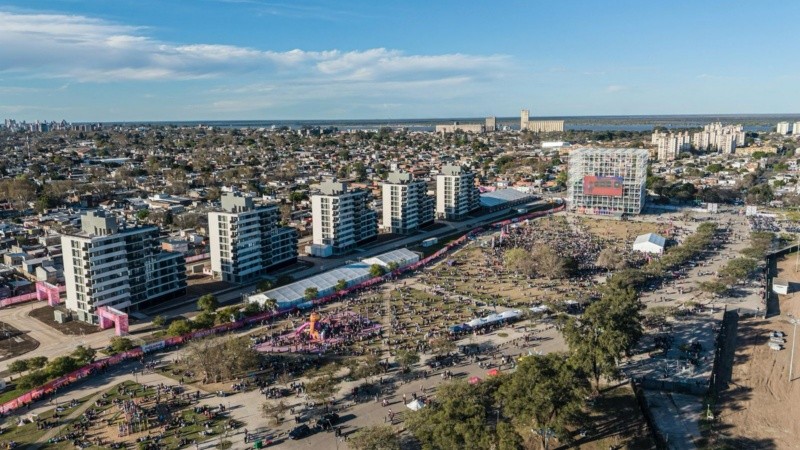 El complejo del ex Batallón 121 cuenta con 245 departamentos y capacidad para 1.485 camas.