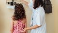 La aparición temprana de los cambios propios de la adolescencia puede tener consecuencias físicas, emocionales y sociales.