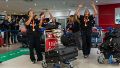 Entre abrazos, fotos y muestras de cariño, las jugadoras compartieron la emoción por regresar a la Argentina.