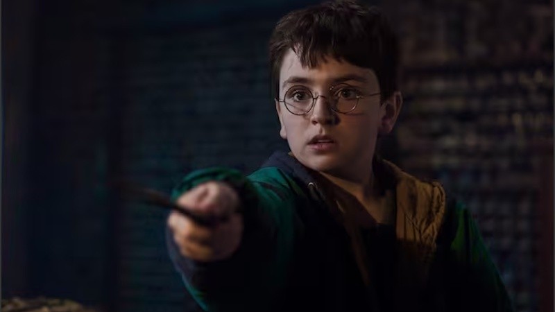 Dominic McLaughlin es el nuevo Harry Potter.