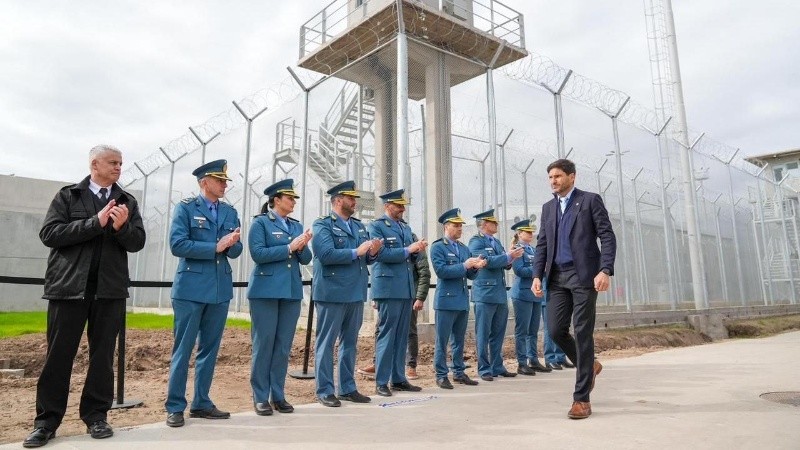El gobernador durante la inauguración del nuevo complejo penitenciario.