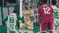 El arquero bético celebra el penal atajado a Mbappé (RealBetis).