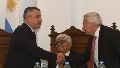 Maciel saluda a Falistocco tras jurar como ministro de la Corte Suprema de Justicia.