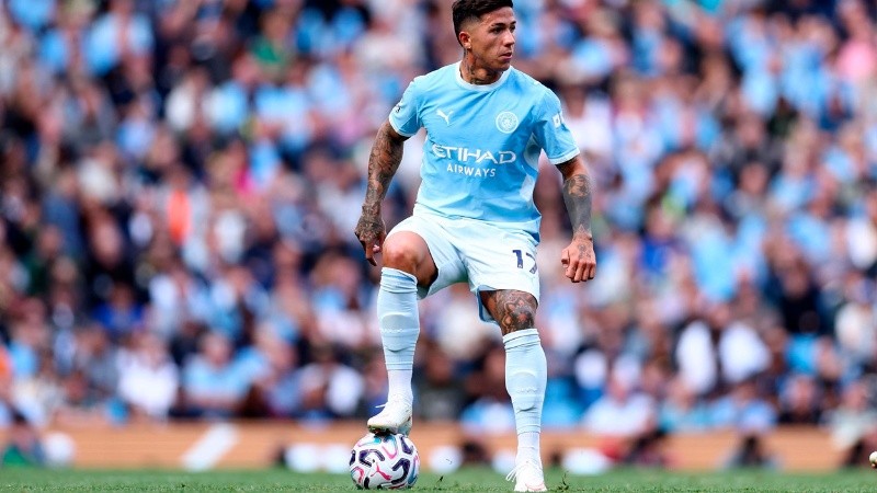Enzo Fernández debutó con el Manchester City.