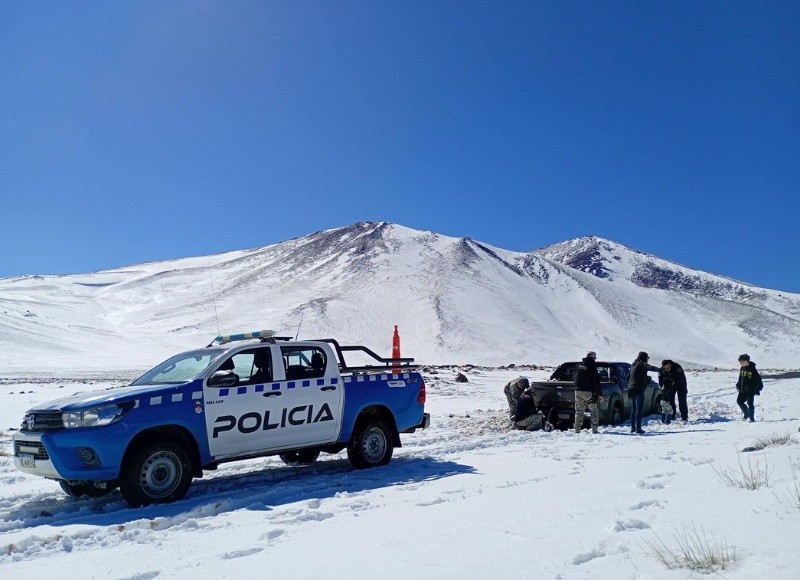 El episodio volvió a poner en alerta sobre las condiciones que todavía presenta la alta montaña neuquina.&nbsp;