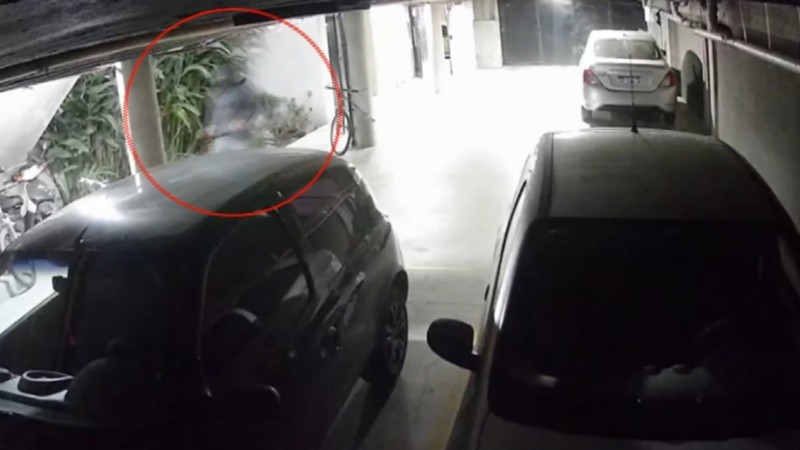 El robo ocurrió el sábado en un edificio de Constitución y San Luis.
