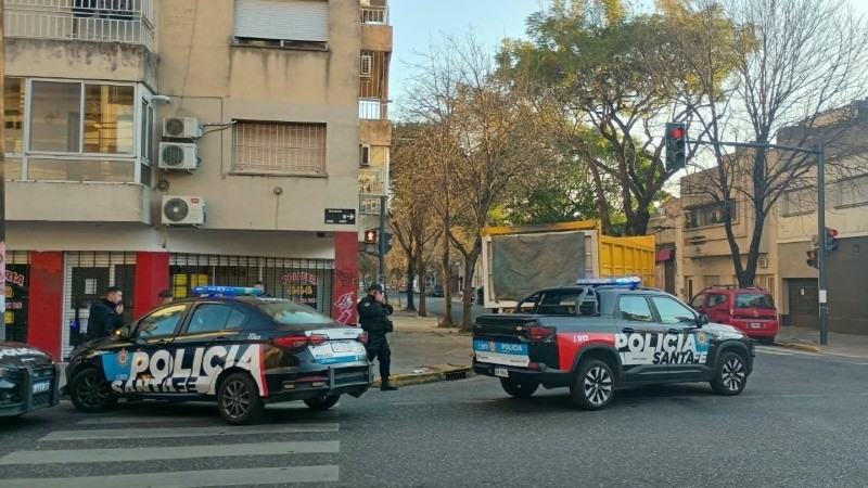 El tránsito permanece cortado tanto por Mendoza como por Iriondo.