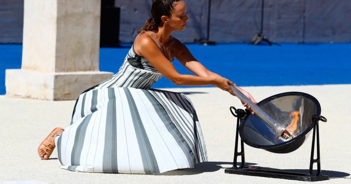 Photo: rosario3.com Dakar 2026 Youth Olympic Flame Lit in Athens for Africa's First Games