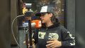 Valentino Merlo, durante su visita a Radiopolis por Radio 2, donde repasó su presente artístico y sus comienzos