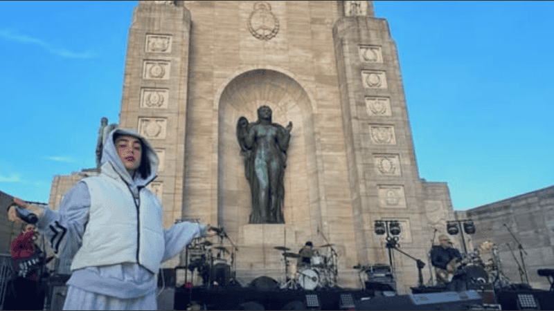 “Me molesta que Nicki Nicole le diga POPSTAR a popstarS”, escribió una seguidora.