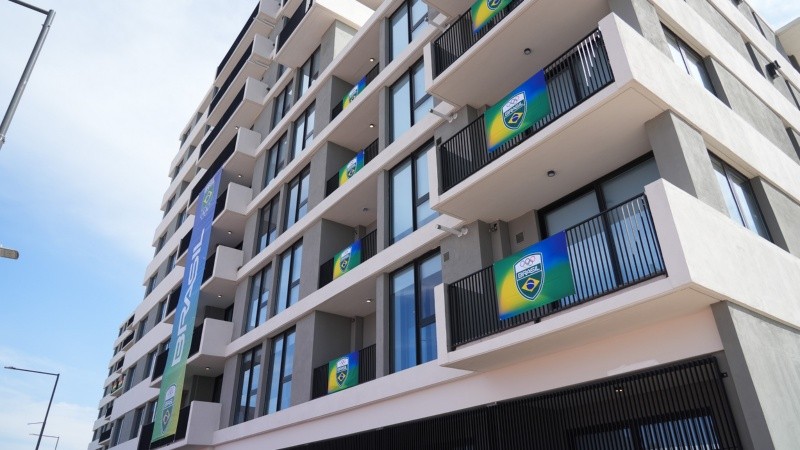 Los nuevos edificios de la Villa Olímpica ya están siendo intervenidos por los deportistas que allí se alojan.