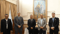 Autoridades de la Bolsa de Santa Fe y el MAV junto con el Ministro de Economía y el intendente de la capital provincial.