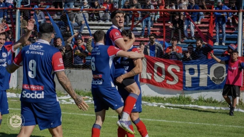 Festejo charrúa en el Gabino Sosa.