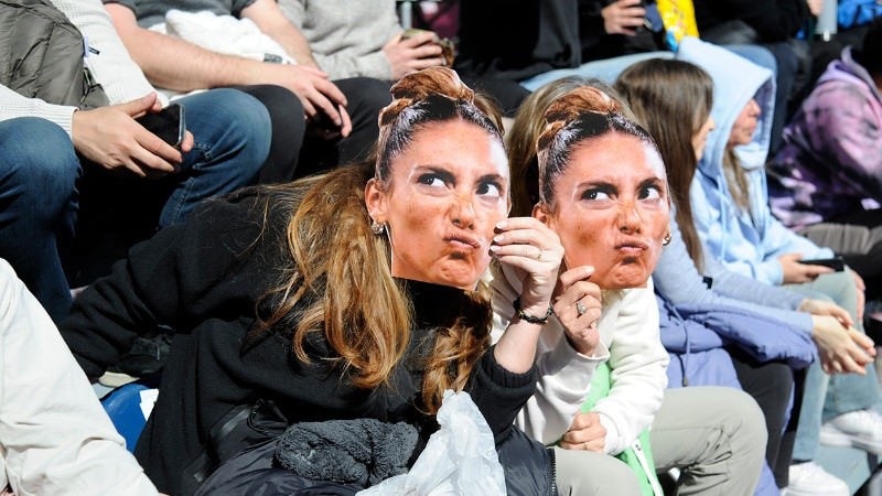 Las caretas de Agostina. Foto: Juegos Suramericanos XIII Santa Fe.