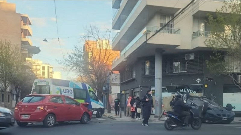 Dos de los tres autos involucrados se llevaron la peor parte.