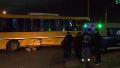Fuerte choque entre un camión y un colectivo que llevaba varios pasajeros en un acceso a Villa Gobernador Gálvez.