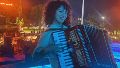 China Roldán en su noche mágica en el Monumento a la Bandera.