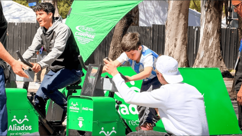 Mientras los atletas compiten, el Parque Independencia se llena de juegos, curiosidad y aprendizajes.