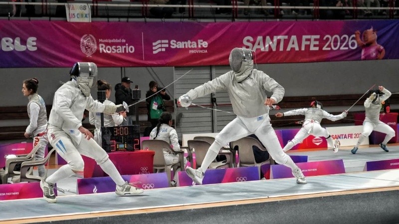 Los equipos masculino y femenino salieron a la pista en Provincial. (Alan Monzón/Rosario3)