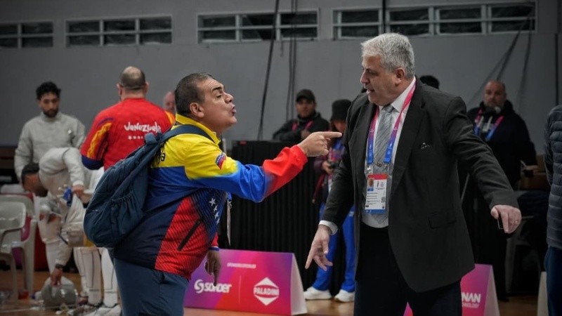 Los equipos masculino y femenino salieron a la pista en Provincial. (Alan Monzón/Rosario3)