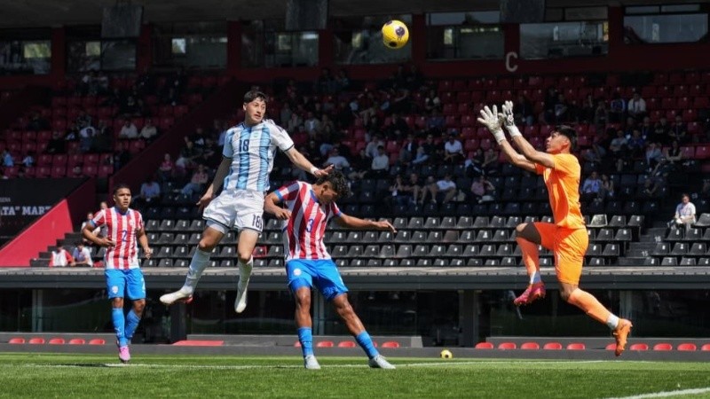 Tras el estreno adverso, Argentina tendrá revancha el sábado. (Alan Monzón/Rosario3)
