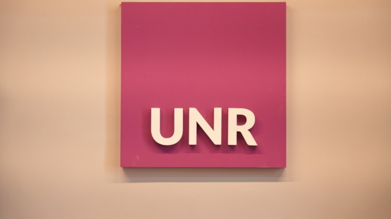 Gremios docentes y no docentes de la UNR y la UTN van al paro viernes y martes.